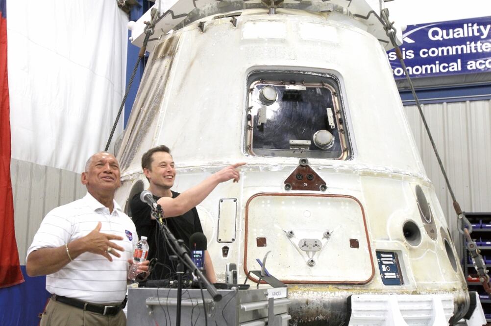 Los viajes al espacioestán cada vez más cerca. Musk piensa que podrían lograrse en menos de una década (ESPECIAL)