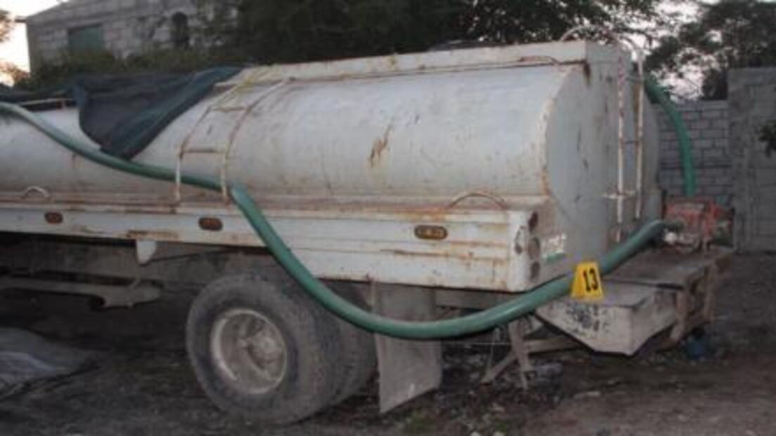 Decomisan en Veracruz 11 mil litros de gasolina robada