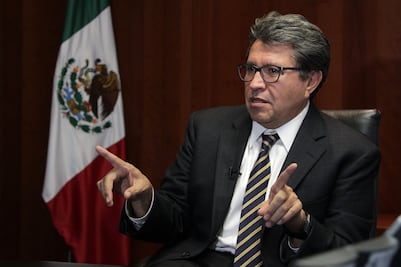 México debe insistir en la incorporación de Canadá al TLCAN: Monreal