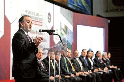 Sistema penal no encarcela, resuelve conflictos: PGR