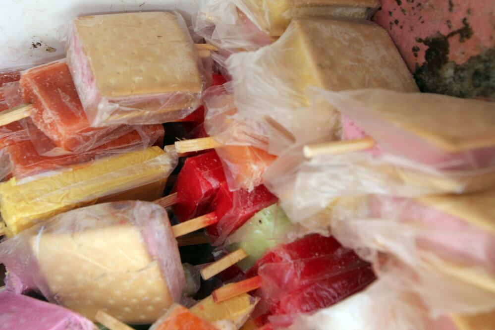 Foto: Cesar Gomez / EL UNIVERSAL El encargado de una paletería documento el momento que la presidenta del DIF regañaba a trabajadores del ayuntamiento