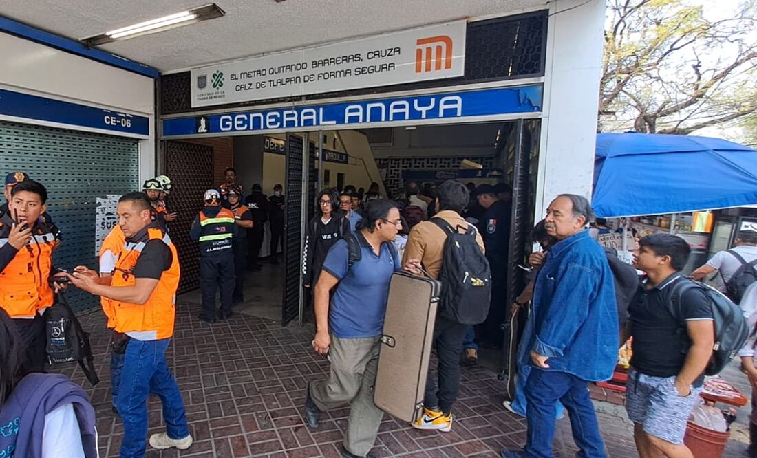 Hombre muere arrollado por convoy del Metro en la estación General Anaya. Foto: Juan Carlos Williams / EL UNIVERSAL