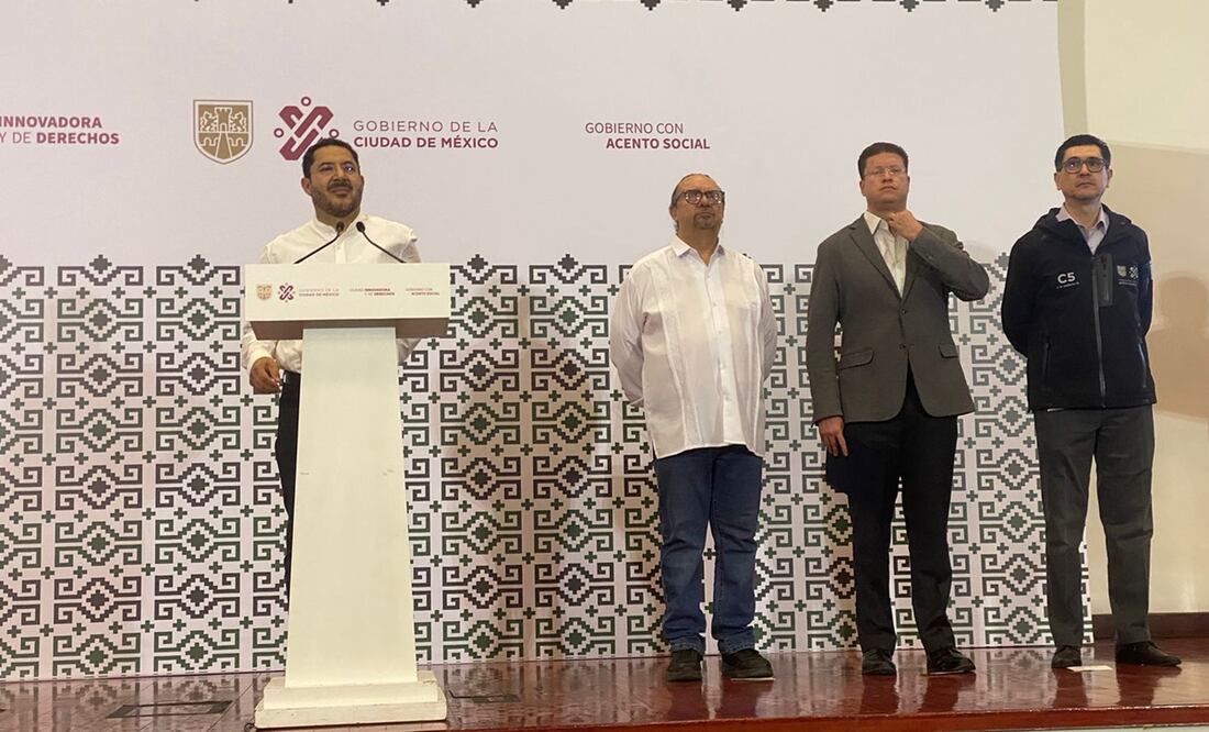 Reportan saldo blanco en Marcha de Marea Rosa en el Zócalo Capitalino. Foto: Alberto Acosta