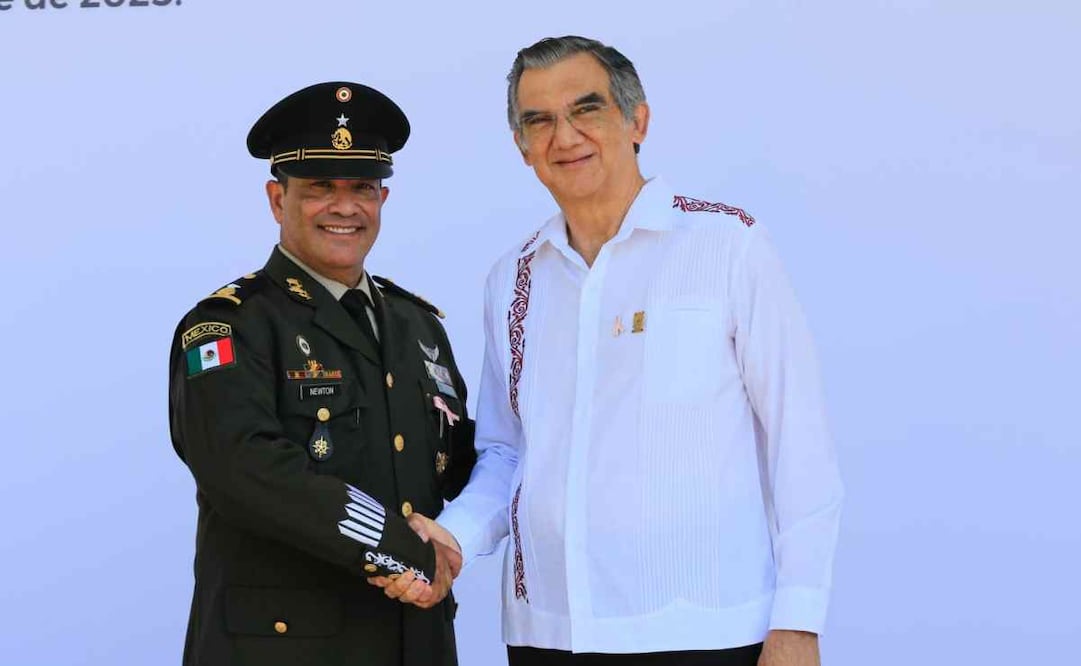 General brigadier de Estado Mayor, Newton Manuel Chávez Baños, asume como comandante interino de la 48 Zona Militar. Foto: Especial