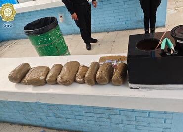 Detienen a hombre que intentó introducir marihuana a Reclusorio Norte; le aseguran 8 paquetes de droga
