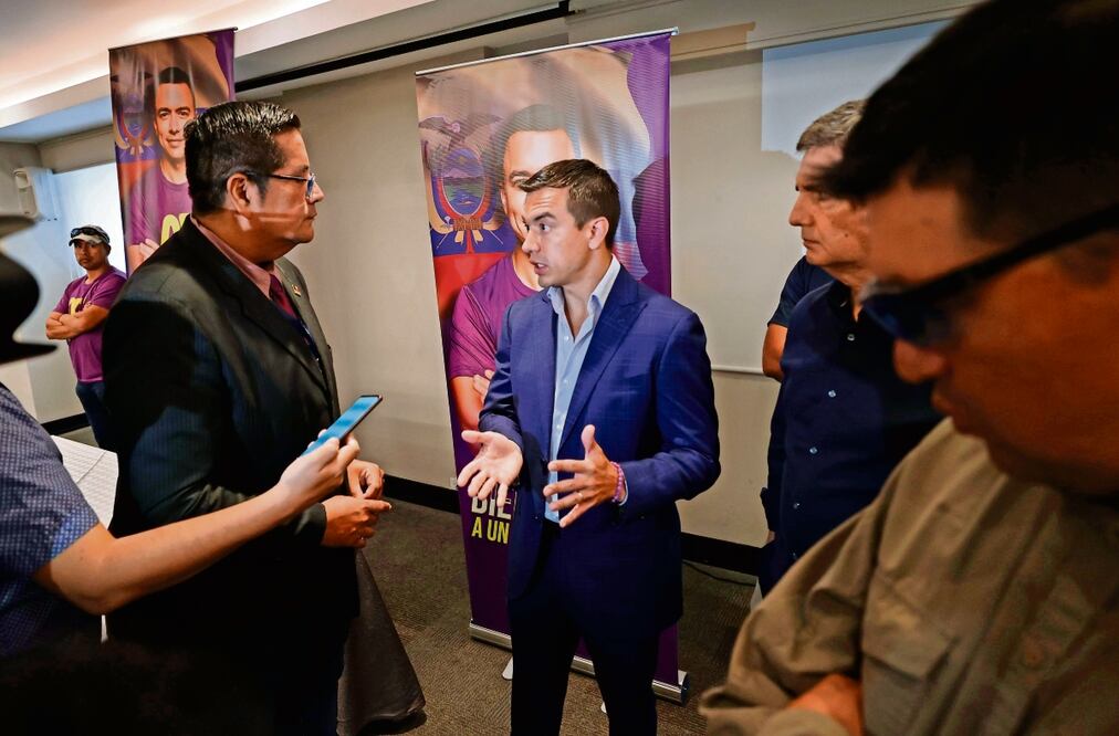Daniel Noboa, candidato presidencial de Ecuador, ayer luego de participar en una rueda de prensa en Guayaquil. Foto: EFE