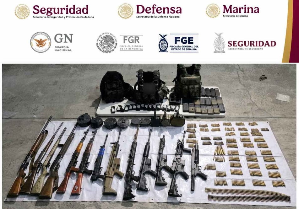 Aseguran arsenal de armas tras operativo en Escuinapa. Foto: Especial