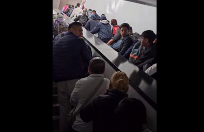 Escaleras eléctricas del Metro en Pantitlán cambian de sentido y usuarios tienen que correr: VIDEO