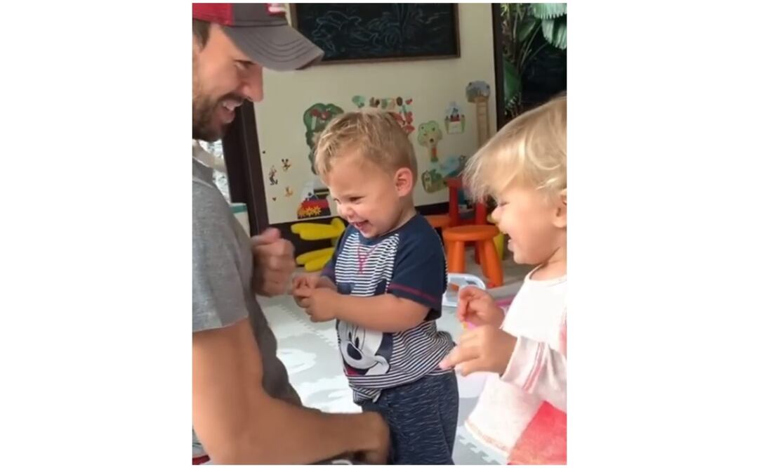 Enrique Iglesias disfruta con sus mellizos