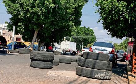 Franeleros se adueñan de calles cerca de aeropuerto