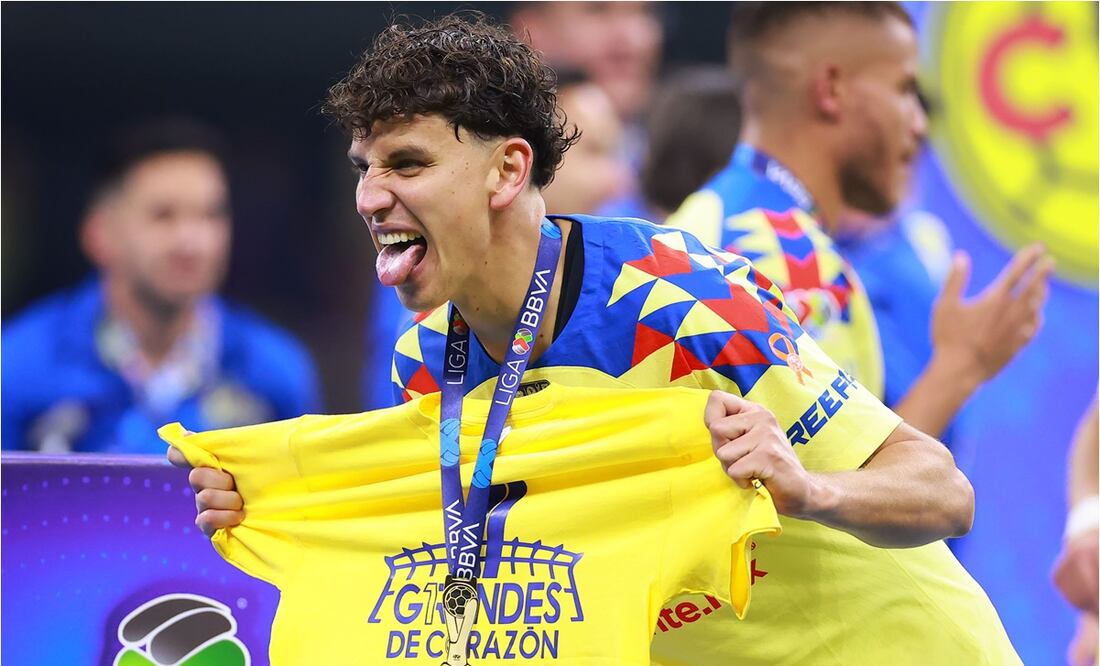 Igor Lichnovsky tras coronarse con el América. FOTO: IMAGO7