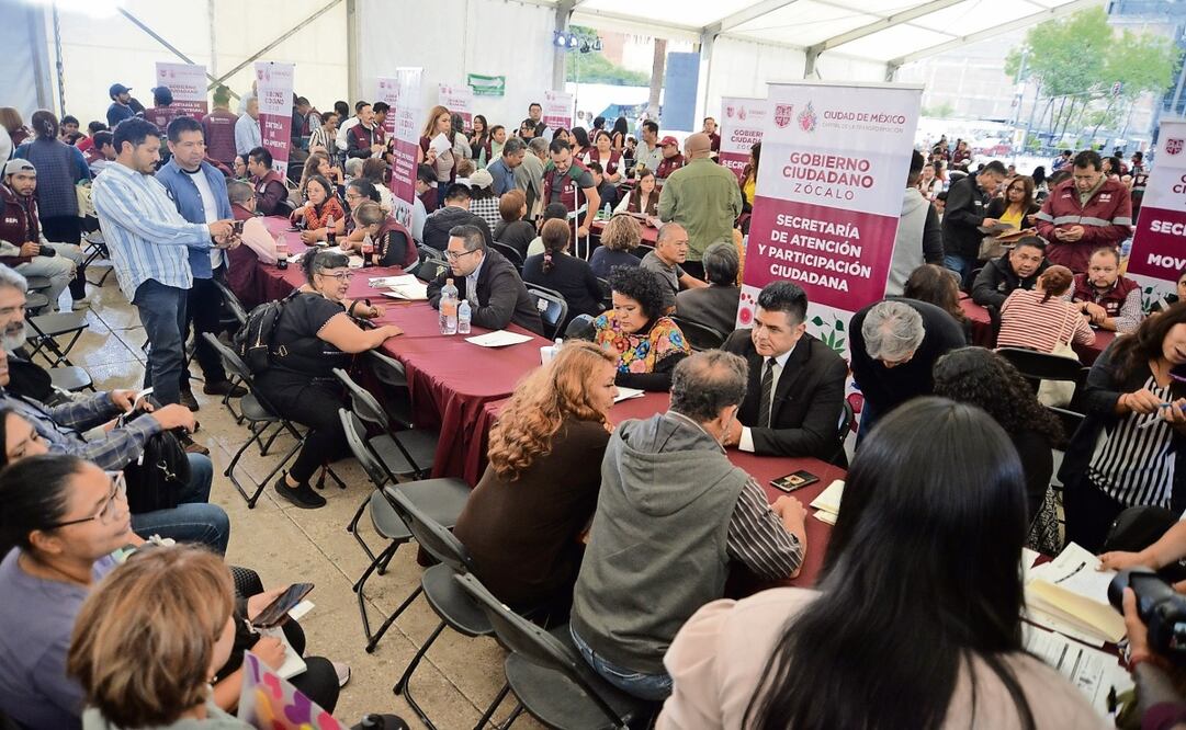 El Martes Ciudadano se realizó en la explanada del Monumento a la Revolución. Foto: Especial