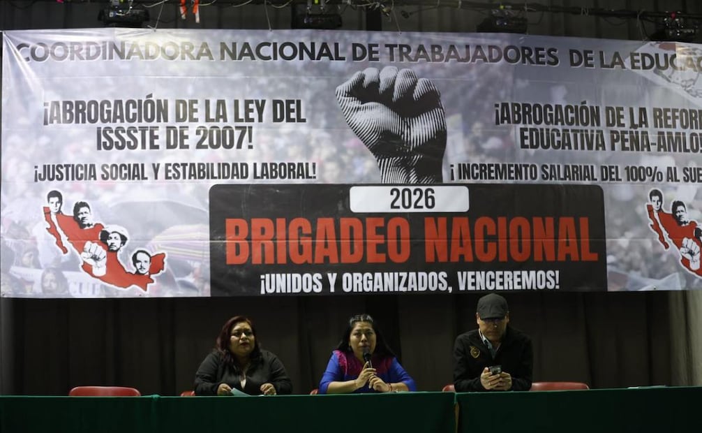 Conferencia de prensa de la Coordinadora Nacional de Trabajadores de la Educación (CNTE) este martes 17 de febrero de 2026. Foto: Diego Simón Sánchez/ EL UNIVERSAL