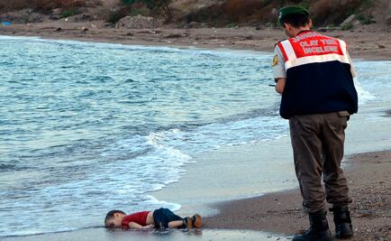 Nombran Aylan a bebé, en honor a niño ahogado