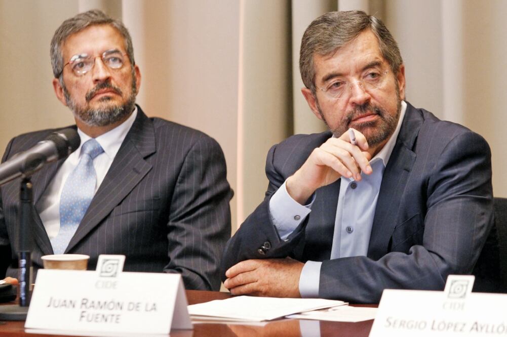 Como parte de las celebraciones por el Centenario de EL UNIVERSAL, se llevó a cabo el seminario Federalismo Constitucional Mexicano en el Centro de Investigación y Docencia Económicas (FOTOS: ARIEL OJEDA. EL UNIVERSAL)