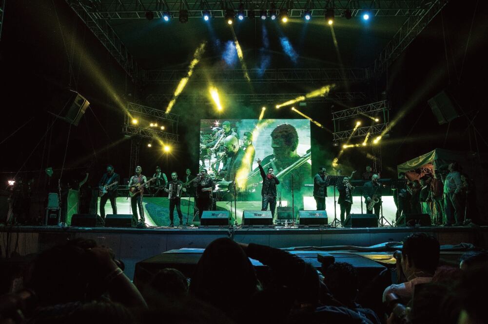 El grupo se presentó como parte del festival Vive la izquierda. (GERMAN ESPINOSA. EL UNIVERSAL)