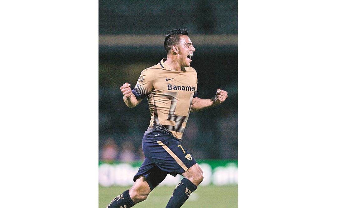 Javier Cortés marcó en la goleada al Morelia. (FOTO: ALEJANDRO ACOSTA. IMAGO7)