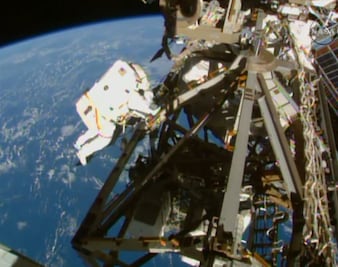 En septiembre dos caminatas espaciales completarán la integración del módulo "Nauka" a la EEI