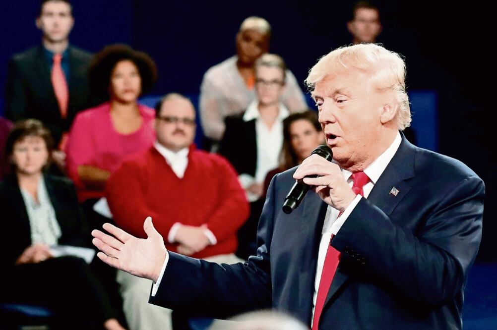 El magnate se serrucha el piso