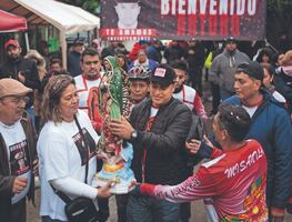 Arturo Zacarías ayer, el rehén de hutíes, ahora héroe de Misantla, Veracruz