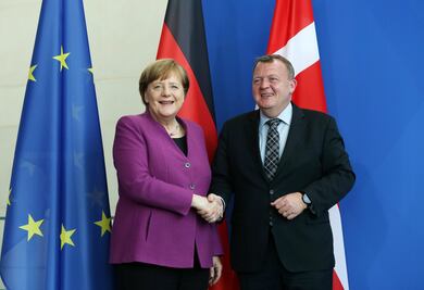 Alemania no participará en eventual ataque a Siria, dice Angela Merkel