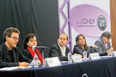 PGR busca crear nueva versión de Ayotzinapa