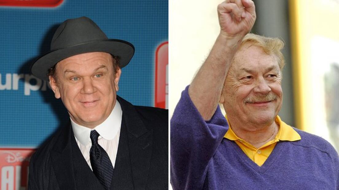 John C. Reilly como Jerry Buss. Fuente: Twitter @nss_sports_