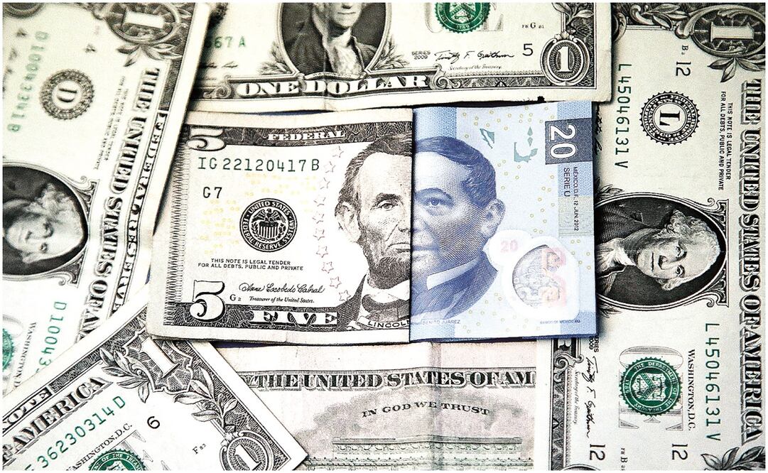 Peso mexicano resiente nerviosismo ante nueva cepa de Coronavirus en Reino Unido