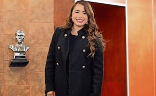 Retienen a diputada en garita de Calexico; intentó cruzar 800 mil pesos sin declarar