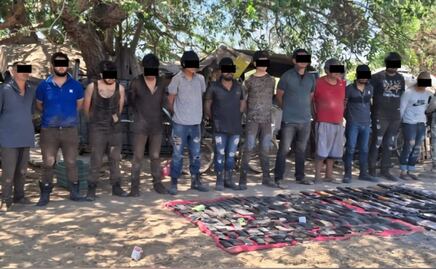 Detienen a 12 sujetos en tres municipios de Sinaloa; aseguran armamento, equipo táctico y siete vehículos