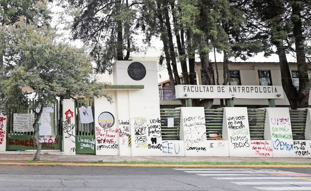 Estudiantes señalan deficiencias en la infraestructura de los planteles. Foto: Alejandro Vargas / EL UNIVERSAL