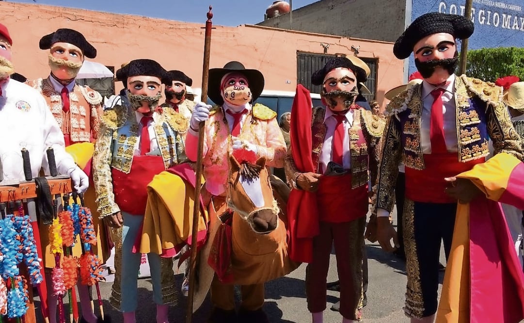 Familia Pineda Peláez, Cuadrilla de Toreros en el Pueblo San Juan de Aragón, durante el carnaval de 2017. Foto: Cortesía