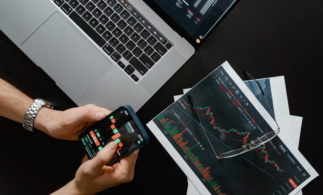 Actualmente las autoridades enfrentan una serie retos para abordar los riesgos en los criptoactivos, que van desde prohibiciones absolutas hasta contención y regulación, asegura el BIS. Imagen: Pexels