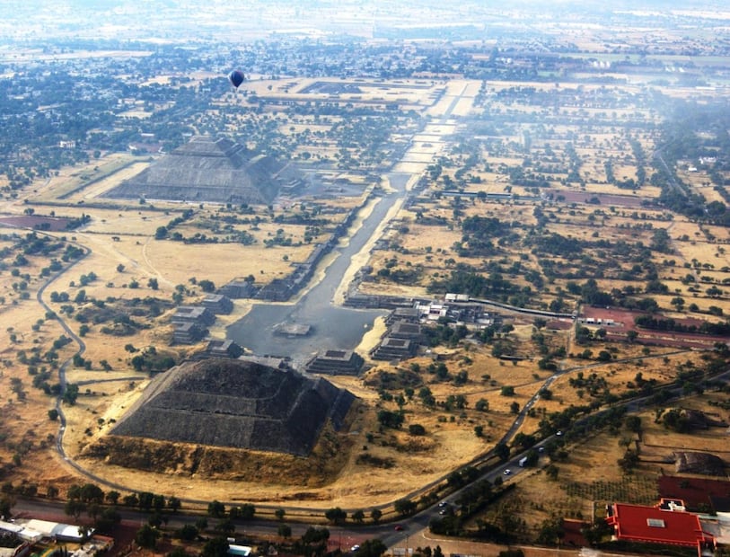 La celebración de Año Nuevo se vive en un entorno único, a pocos minutos de la zona arqueológica de Teotihuacán.
Foto: INAH