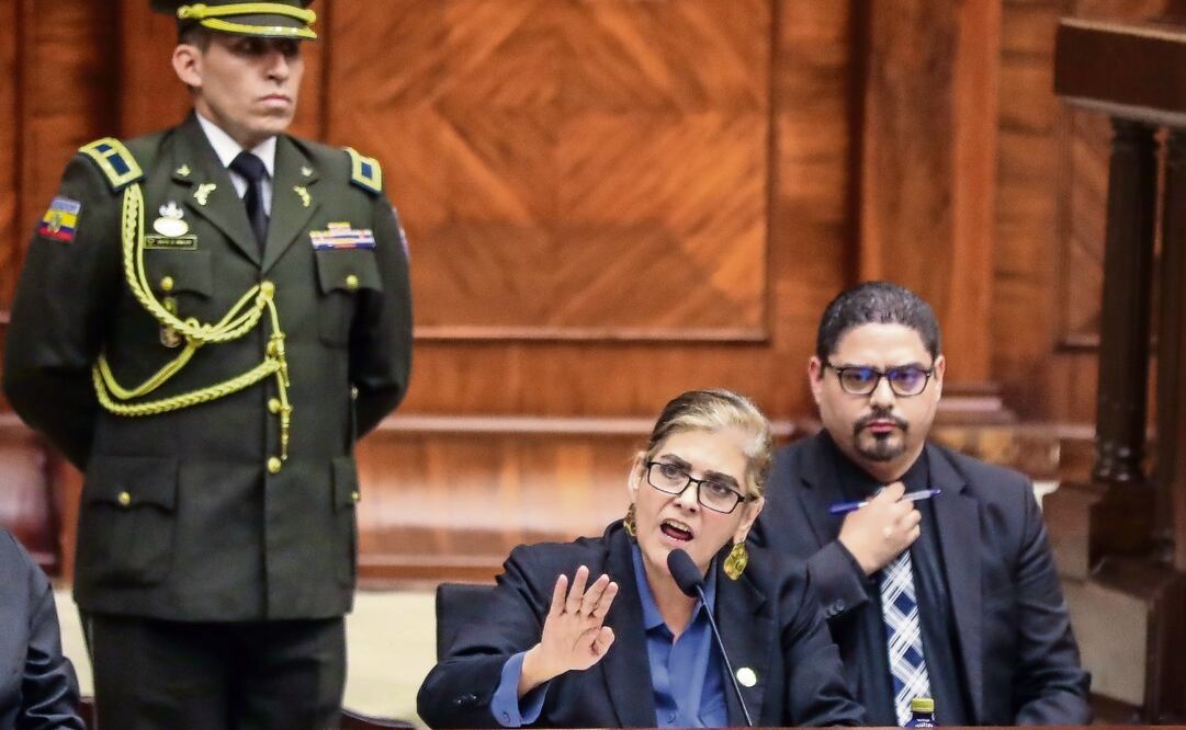 La ministra del Interior de Ecuador, Mónica Palencia, durante el juicio político en su contra, en la Asamblea Nacional , en Quito. Foto: José Jácome | EFE