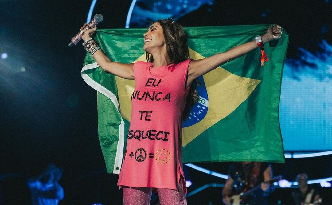 La cantante apareció en el último concierto de RBD en Brasil. Foto: Instagram