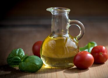 ¿Cuáles son las consecuencias de no desechar el aceite de manera correcta?