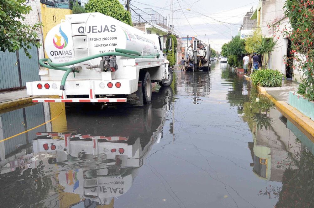 Vigilancia. Las autoridades monitorean el estado de calles que presentan problemas de encharcamientos. (CORTESÍA)