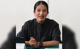 Funcionaria conocida como "Lady Pepitas" debía estar en su trabajo, señala Bertha Alcalde; investigación determinará responsabilidades