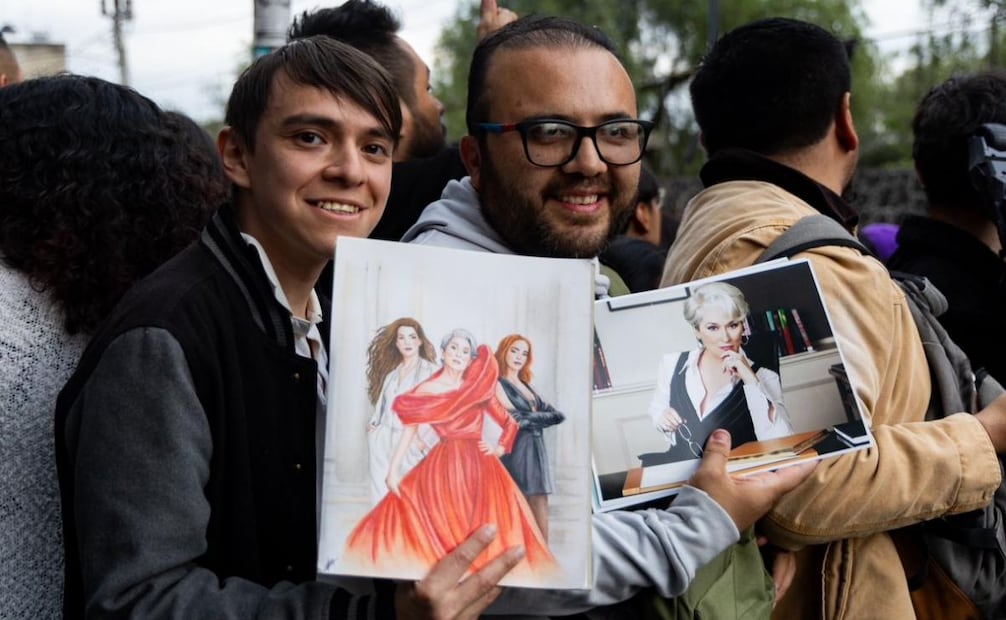 Decenas de fans se dieron cita para recibir a las protagonistas de la cinta. Foto: Hugo Salvador/ EL UNIVERSAL.