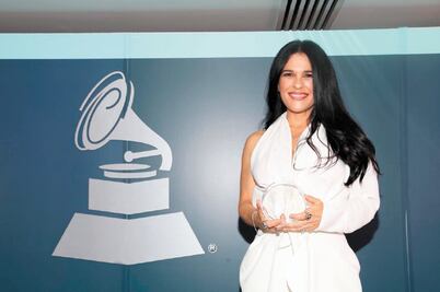 Debayle quiere ser ejemplo para mujeres