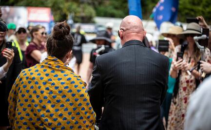 Tribunal en Nueva Zelanda quita custodia médica de hija a padres que rechazaban sangre de donantes vacunados contra el Covid-19