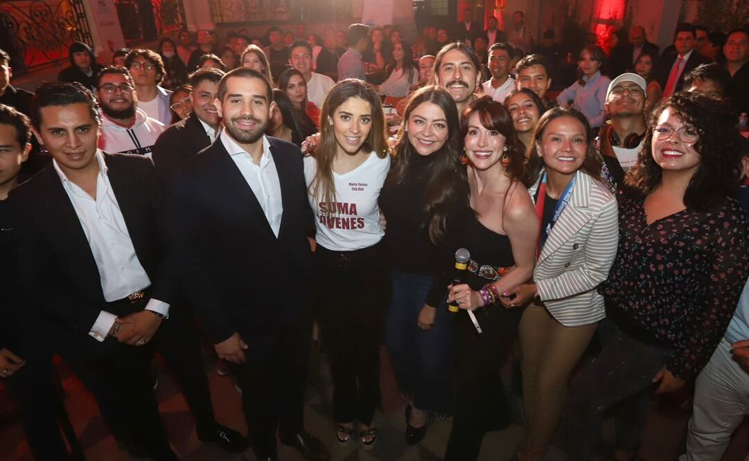 Segundo encuentro de "SUMA Jóvenes" un evento de Jóvenes en apoyo a la Doctora Claudia Sheinbaum, con la asistencia de María Teresa Ealy Díaz, Coordinadora Nacional de SUMA Jóvenes,  Sasil De León Villard, senadora de la República; Paola Félix Díaz, Coordinadora de SUMA; Jorge Nader López, abogado penalista y Jennifer Sheilla Silva, jugadora profesional de Flag FootBall y actual campeona del Mundo. Fotos: Berenice Fregoso/EL UNIVERSAL