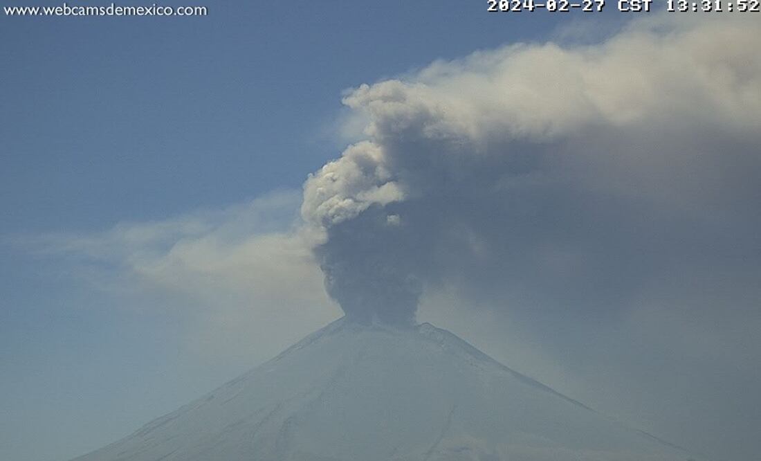 Actividad del volcán Popocatépetl este martes 27 de febrero. Foto: Webcams de México