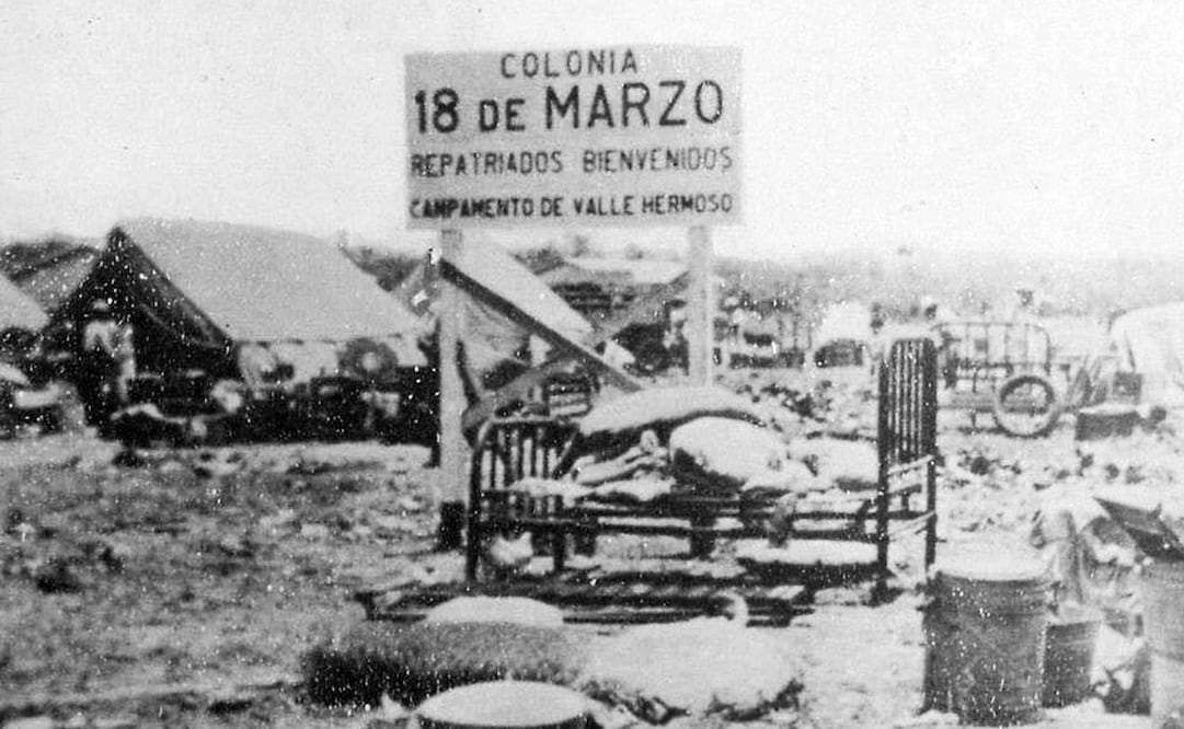 Entre las dependencias que actuaron para atender a los repatriados estuvieron la de Hacienda y Crédito Público, que dio facilidades en aduanas para el paso de herramientas; Gobernación se encargó del traslado desde la frontera; y Agricultura se encargó del reparto de tierras. Foto: ESPECIAL/Tomada de X Wikichava.