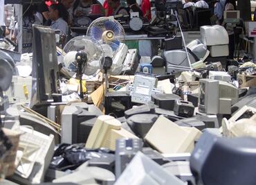 Diputados del PVEM van por reforma para reducir la basura electrónica en México