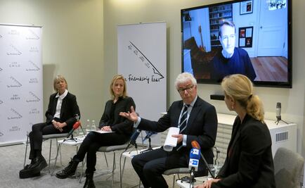 Ken Follett y Jojo Moyes hacen gira contra el "brexit"