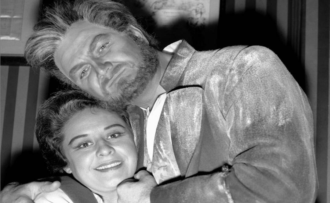 Jon Vickers en el papel de "Florestan", y Sena Juriac como "Leonora", durante la producción de "Fidelio" en el Royal Opera House de Covent Garden. (Foto: AP / Archivo)