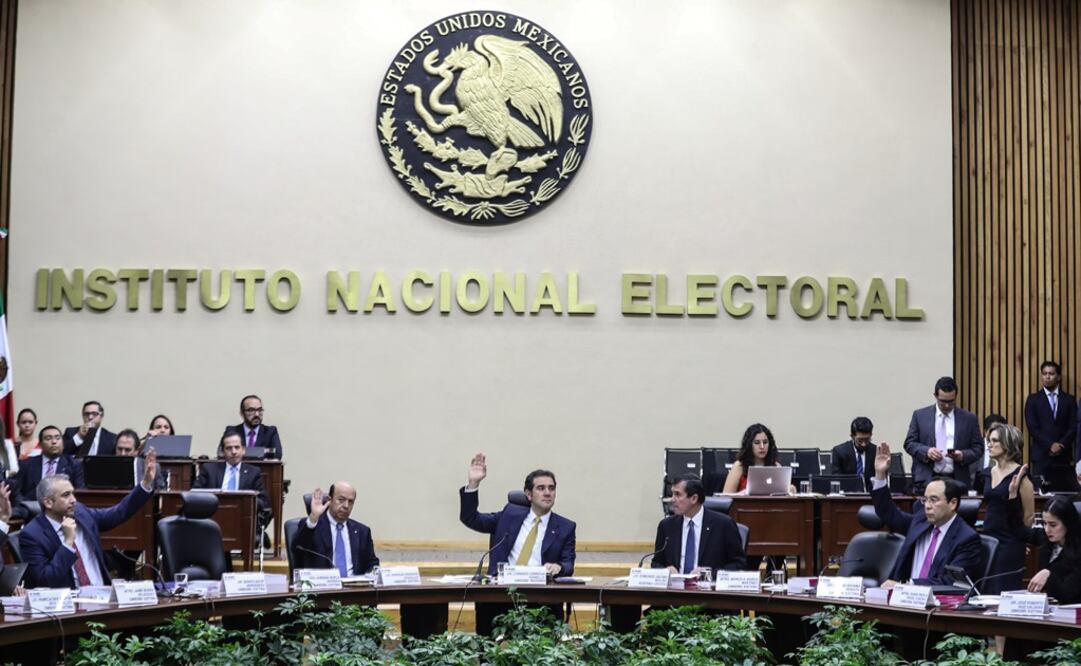 El pasado lunes el INE informó de las pláticas con el representante de la Liga Mx. (Foto: Archivo / EL UNIVERSAL)