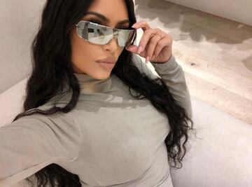 Kim Kardashian lanza colección de gafas a precio accesible